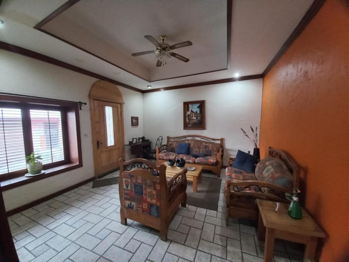 Home Stay Maria Hidalgo del Parral Eksteriør billede